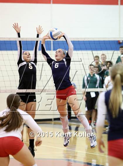 Thumbnail 1 in Sterling Heights Stevenson vs. Grosse Pointe North (MHSAA Class A Regional Final) photogallery.