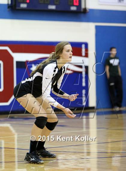 Thumbnail 3 in Sterling Heights Stevenson vs. Grosse Pointe North (MHSAA Class A Regional Final) photogallery.