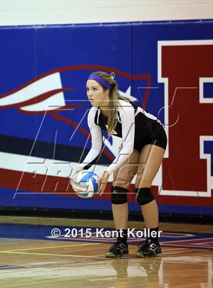 Thumbnail 3 in Sterling Heights Stevenson vs. Grosse Pointe North (MHSAA Class A Regional Final) photogallery.
