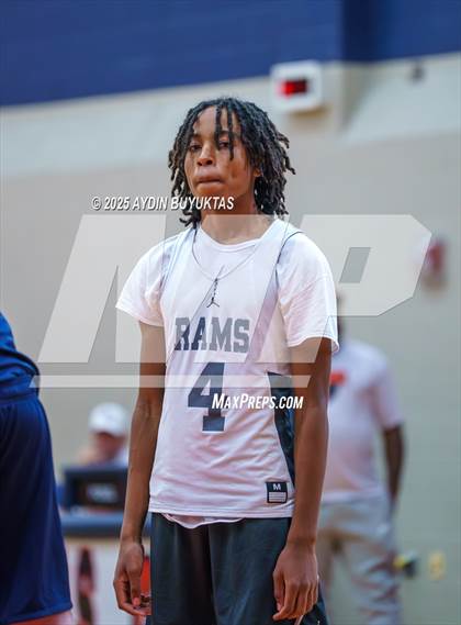 Thumbnail 2 in McKinney vs Berkner (Bronco Shootout) photogallery.