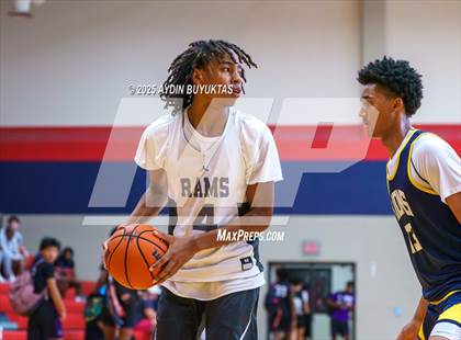 Thumbnail 1 in McKinney vs Berkner (Bronco Shootout) photogallery.