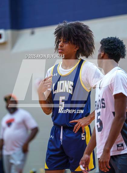 Thumbnail 2 in McKinney vs Berkner (Bronco Shootout) photogallery.