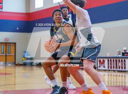 Thumbnail 1 in McKinney vs Berkner (Bronco Shootout) photogallery.