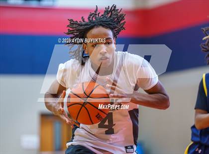 Thumbnail 2 in McKinney vs Berkner (Bronco Shootout) photogallery.