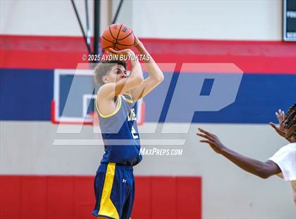 Thumbnail 1 in McKinney vs Berkner (Bronco Shootout) photogallery.