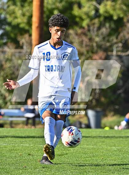 Thumbnail 3 in Thornton vs Alameda photogallery.