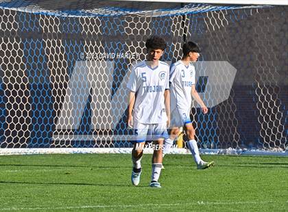 Thumbnail 2 in Thornton vs Alameda photogallery.