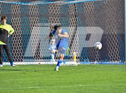Thumbnail 3 in Thornton vs Alameda photogallery.