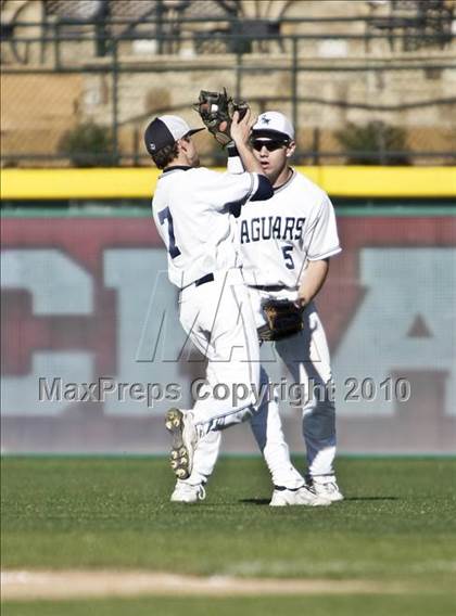 Thumbnail 3 in Plano West vs. Flower Mound photogallery.