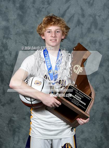 Thumbnail 3 in Oakland Tech (CIF State D2 Awards) photogallery.