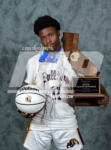 Thumbnail 2 in Oakland Tech (CIF State D2 Awards) photogallery.