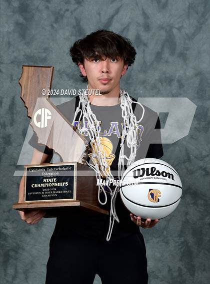 Thumbnail 3 in Oakland Tech (CIF State D2 Awards) photogallery.