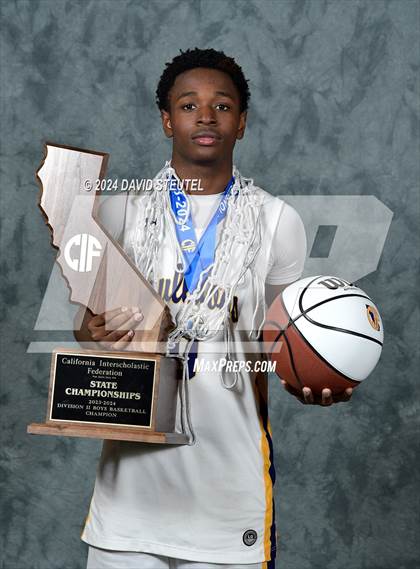 Thumbnail 2 in Oakland Tech (CIF State D2 Awards) photogallery.