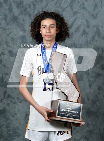 Thumbnail 3 in Oakland Tech (CIF State D2 Awards) photogallery.