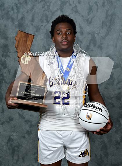Thumbnail 3 in Oakland Tech (CIF State D2 Awards) photogallery.