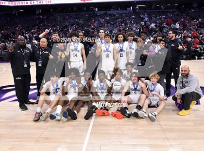 Thumbnail 2 in Oakland Tech (CIF State D2 Awards) photogallery.