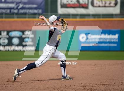 Thumbnail 3 in Hollis-Brookline vs. Bow (NHIAA D2 Final) photogallery.