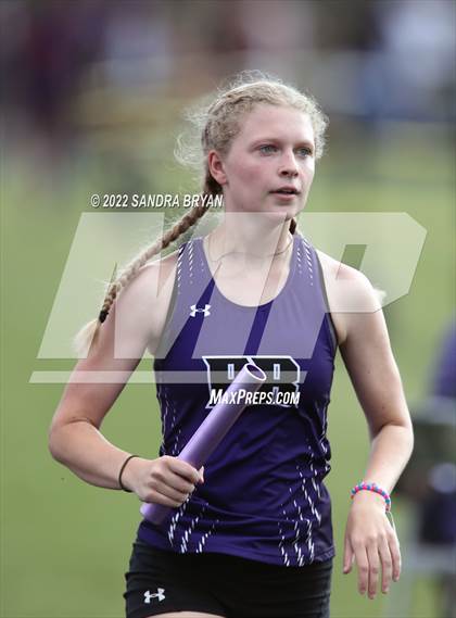 Thumbnail 2 in Porter Ridge Track Meet photogallery.