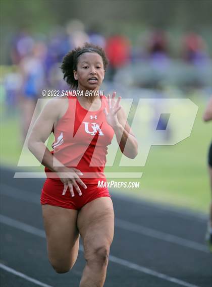 Thumbnail 2 in Porter Ridge Track Meet photogallery.