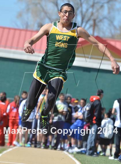 Thumbnail 2 in West Las Vegas Invitational photogallery.