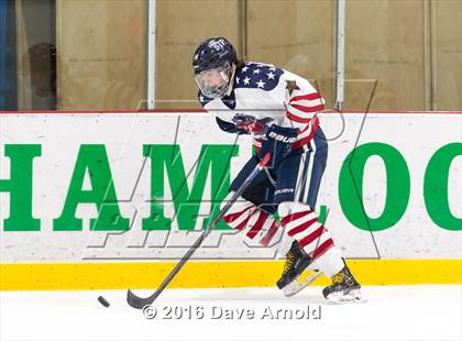 Thumbnail 2 in Catholic Memorial vs St. John's Prep photogallery.