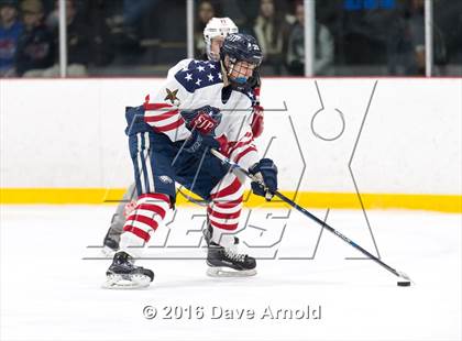 Thumbnail 2 in Catholic Memorial vs St. John's Prep photogallery.
