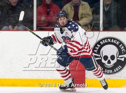Thumbnail 2 in Catholic Memorial vs St. John's Prep photogallery.