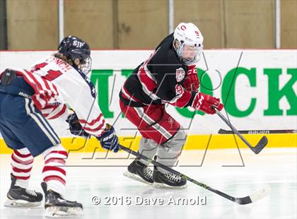 Thumbnail 2 in Catholic Memorial vs St. John's Prep photogallery.