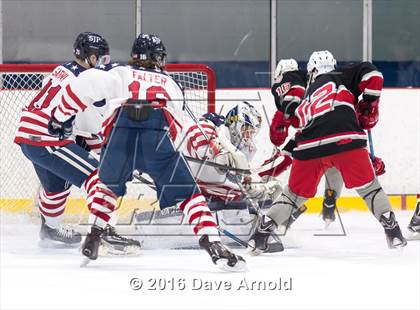 Thumbnail 2 in Catholic Memorial vs St. John's Prep photogallery.