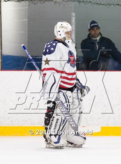Thumbnail 1 in Catholic Memorial vs St. John's Prep photogallery.