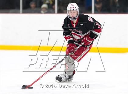 Thumbnail 2 in Catholic Memorial vs St. John's Prep photogallery.