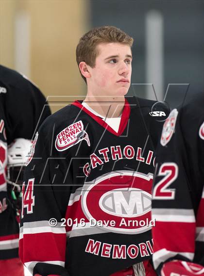 Thumbnail 3 in Catholic Memorial vs St. John's Prep photogallery.