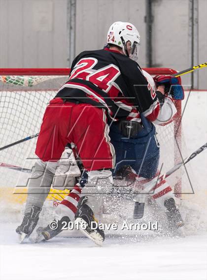 Thumbnail 3 in Catholic Memorial vs St. John's Prep photogallery.