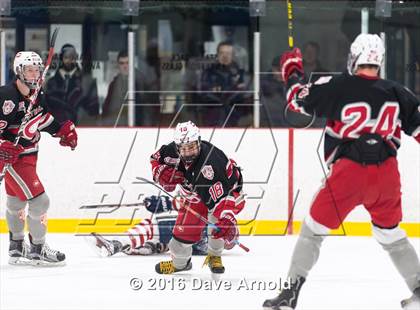 Thumbnail 2 in Catholic Memorial vs St. John's Prep photogallery.
