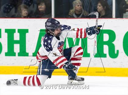 Thumbnail 2 in Catholic Memorial vs St. John's Prep photogallery.
