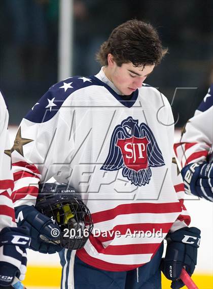 Thumbnail 3 in Catholic Memorial vs St. John's Prep photogallery.