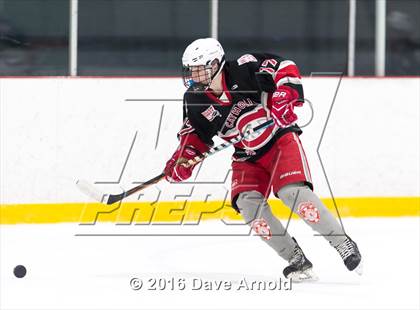 Thumbnail 2 in Catholic Memorial vs St. John's Prep photogallery.