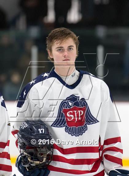 Thumbnail 2 in Catholic Memorial vs St. John's Prep photogallery.