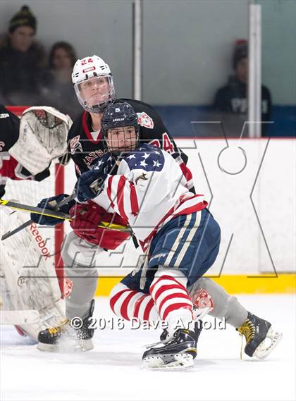Thumbnail 1 in Catholic Memorial vs St. John's Prep photogallery.