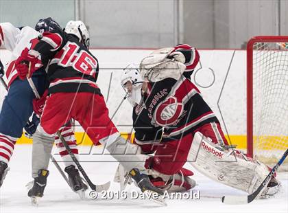 Thumbnail 2 in Catholic Memorial vs St. John's Prep photogallery.