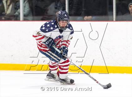 Thumbnail 2 in Catholic Memorial vs St. John's Prep photogallery.