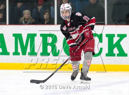 Thumbnail 3 in Catholic Memorial vs St. John's Prep photogallery.
