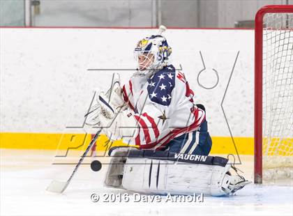 Thumbnail 3 in Catholic Memorial vs St. John's Prep photogallery.