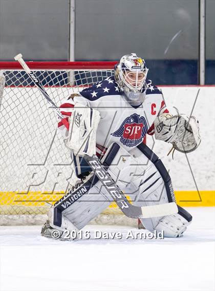Thumbnail 3 in Catholic Memorial vs St. John's Prep photogallery.