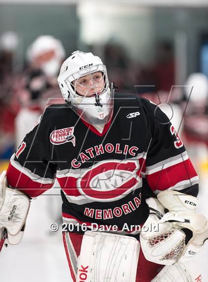 Thumbnail 3 in Catholic Memorial vs St. John's Prep photogallery.