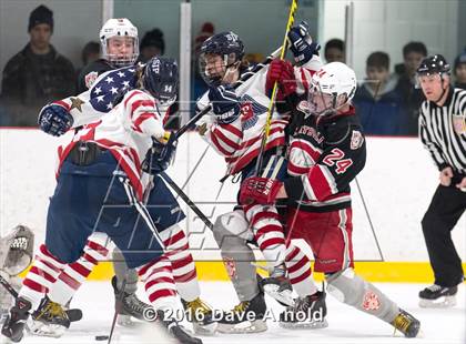 Thumbnail 2 in Catholic Memorial vs St. John's Prep photogallery.