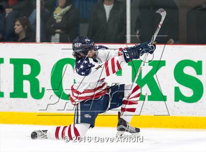 Thumbnail 2 in Catholic Memorial vs St. John's Prep photogallery.