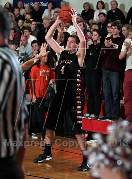 Thumbnail 2 in Bearden vs. Maryville (D4AAA District Championship) photogallery.