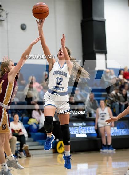 Thumbnail 1 in Van Buren County vs Jackson County (Battle At The Creek) photogallery.