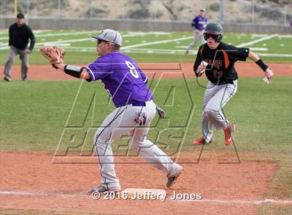 Thumbnail 3 in Gallup @ Miyamura photogallery.